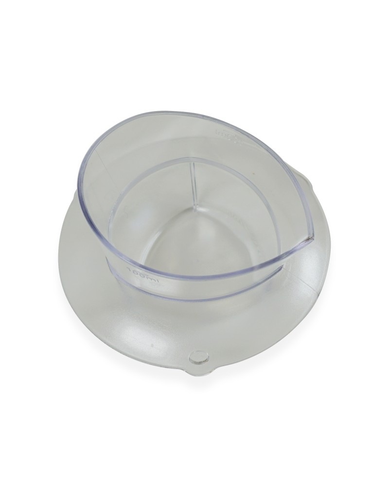 Image focus sur le verre doseur pour robot cuisine partie 1